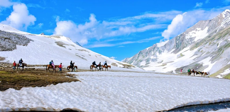 Kashmir With Katra Vaishno Devi Tour Package