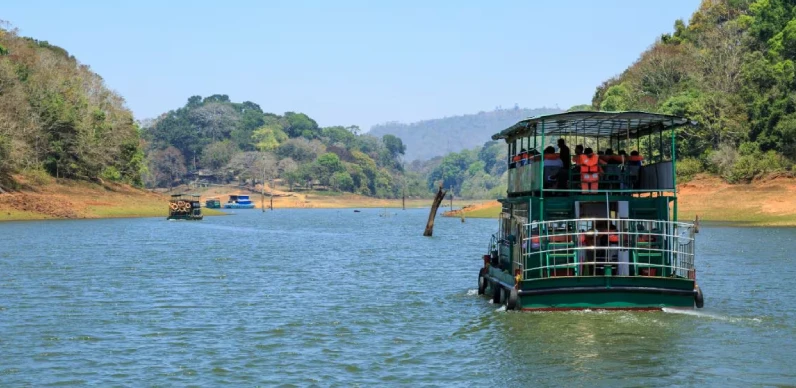 Munnar Thekkady Tour Package